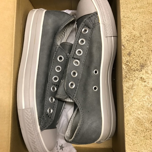 converse laceless sneakers